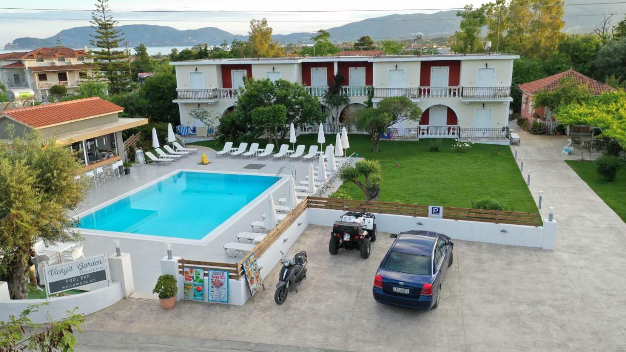 Apartamento Vicky'S Garden Kalamákion Exterior foto